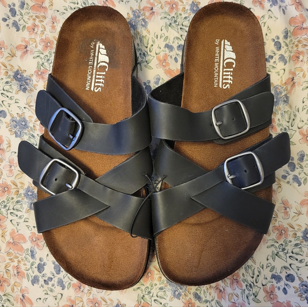 NWOT Cliffs by White Mountain Black Cross-Strap Sandals Size 7W